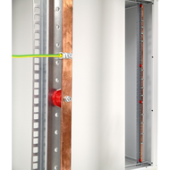 Barre de mise à la terre verticale 42U Inclus : barre de terre en cuivre 1800 x